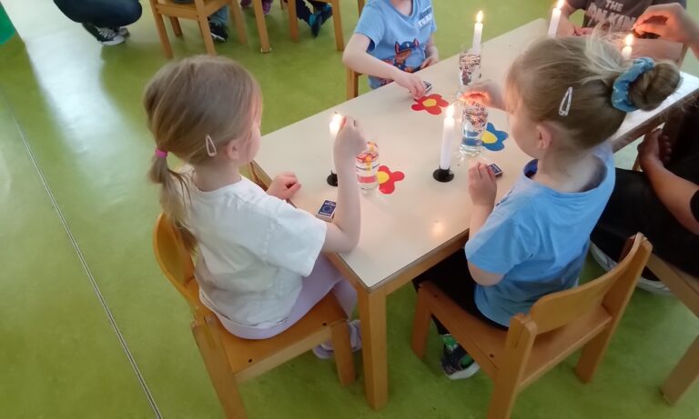 Brandschutz-Profis von morgen: Vorschulkinder der Kita „Delta Löwenzahn“ meistern Feuerprojekt