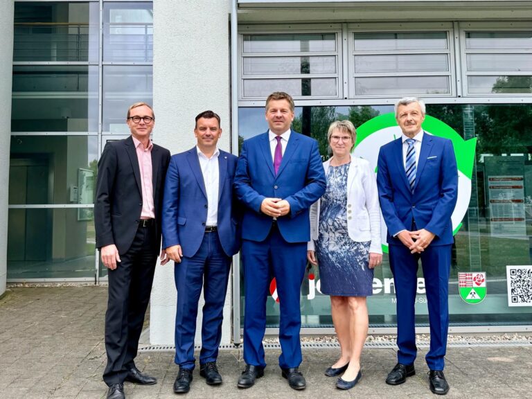 Chancengeber und Vorreiter: Landkreis Mansfeld-Südharz startet Pilotprojekt zur Bürgerarbeit